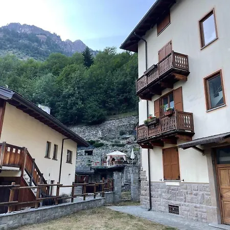 Daire Cervinia House - Alpine & Valtournenche