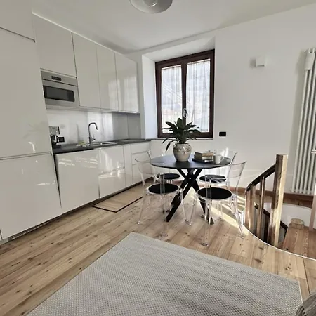 Cervinia House - Alpine & Appartamento