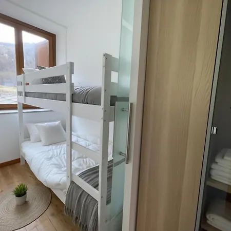 Cervinia House - Alpine & Apartman *