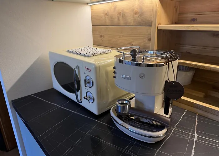 Cervinia House - Alpine & Appartamento *